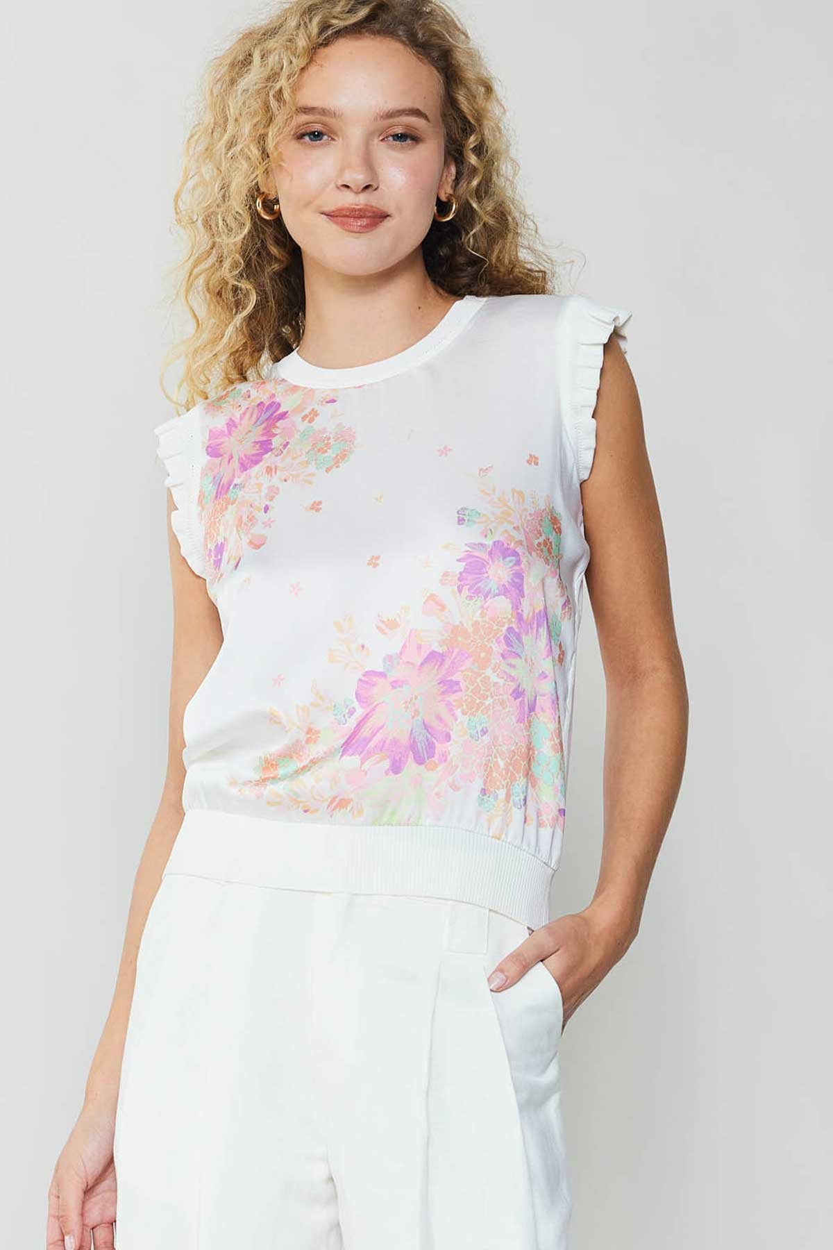 Sleeveless Floral Print Woven Combo Sweater Top