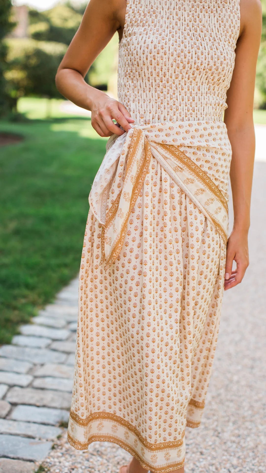 Sara Dress | Neutral Mini Petunia