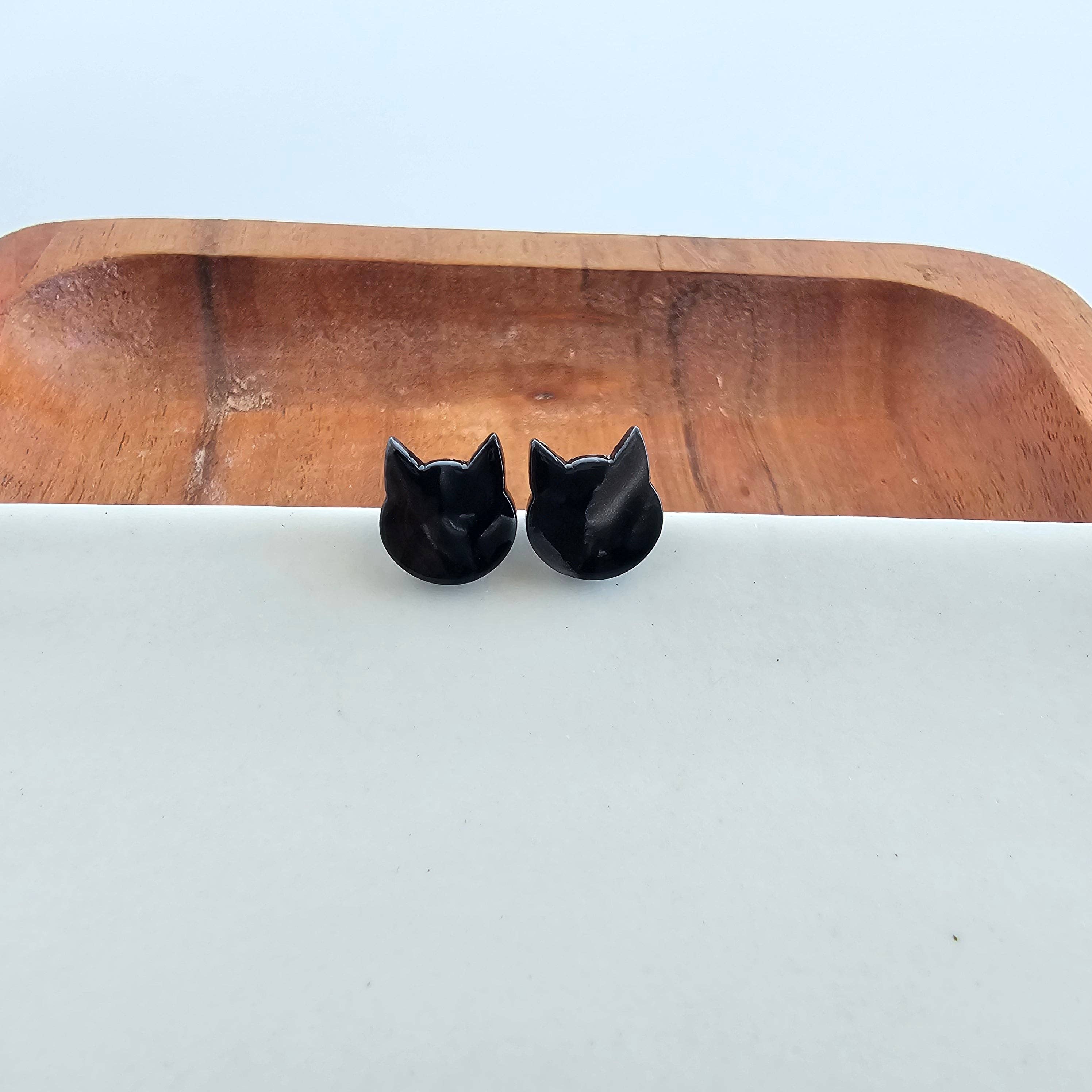 Cat Studs