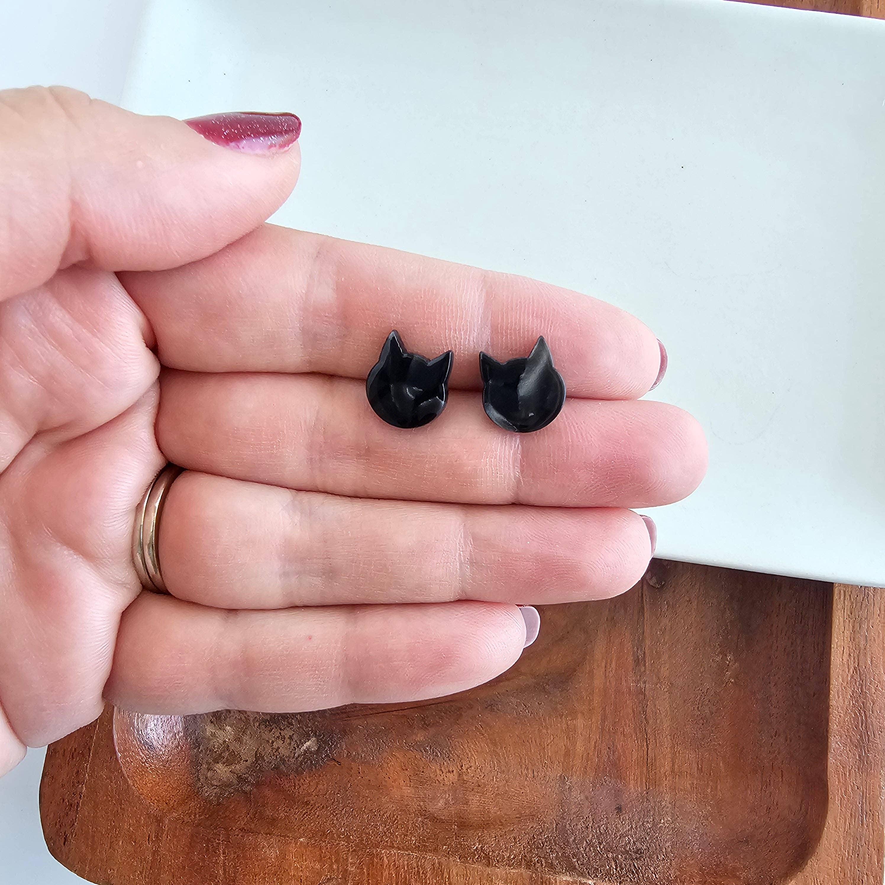 Cat Studs
