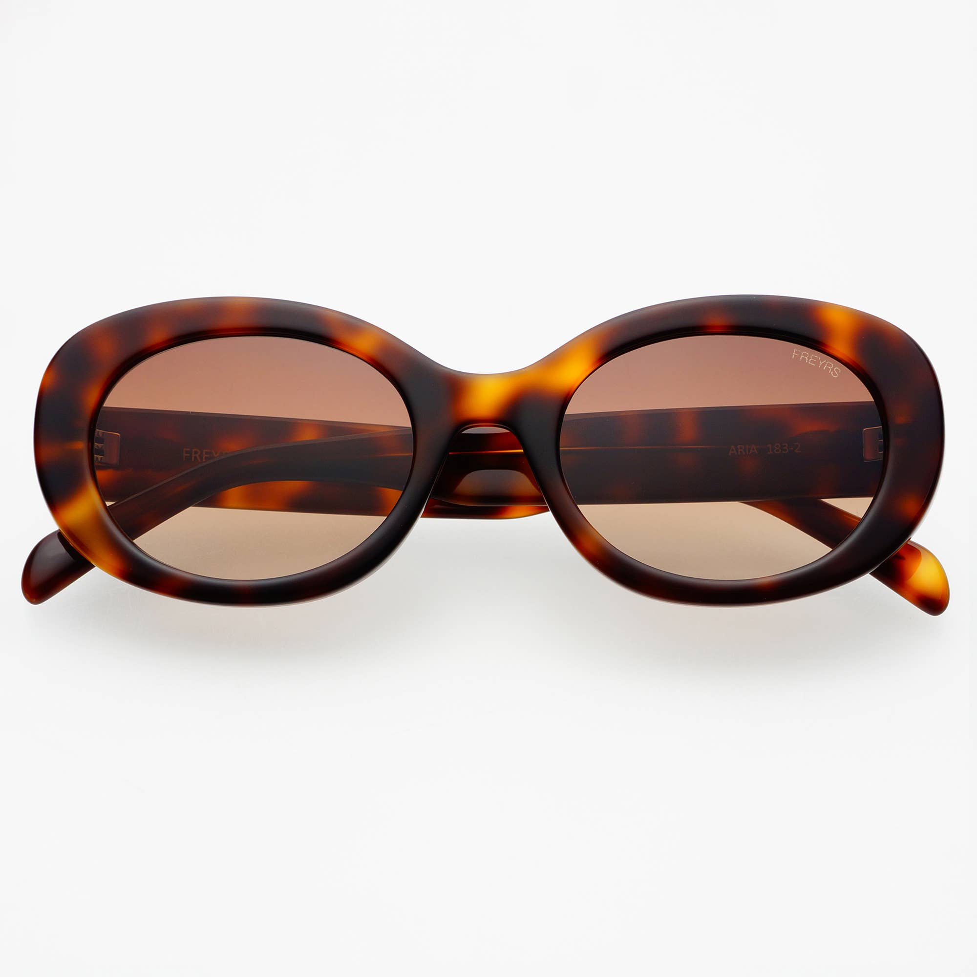 Aria Oval Sunglasses : Brown Tortoise