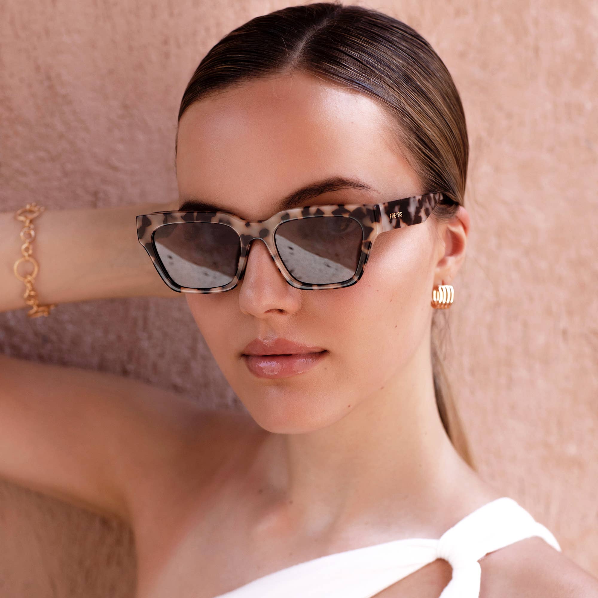 Hayden Acetate Unisex Rectangular Sunglasses: Milky Tortoise