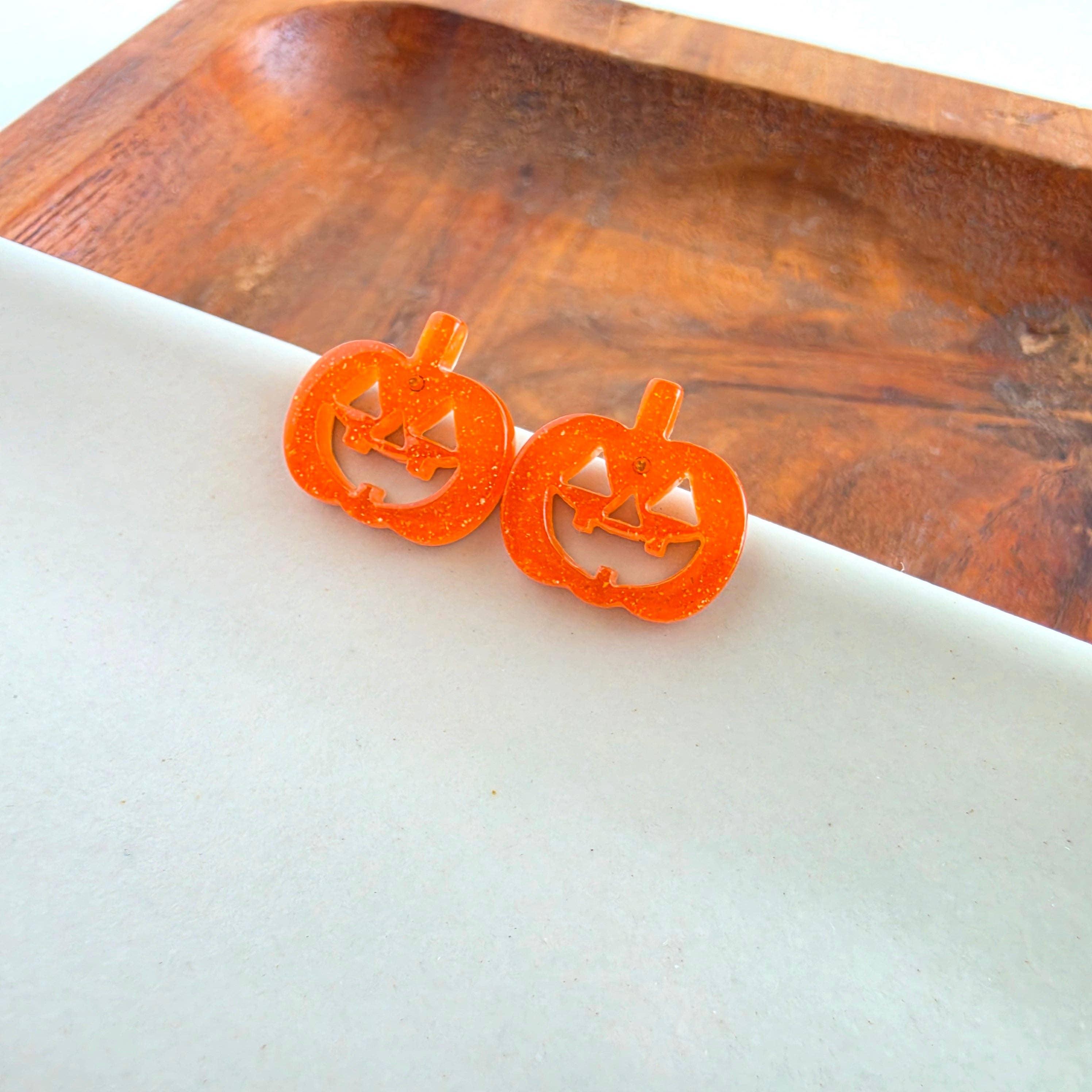 Jack O' Lantern Pumpkin Studs