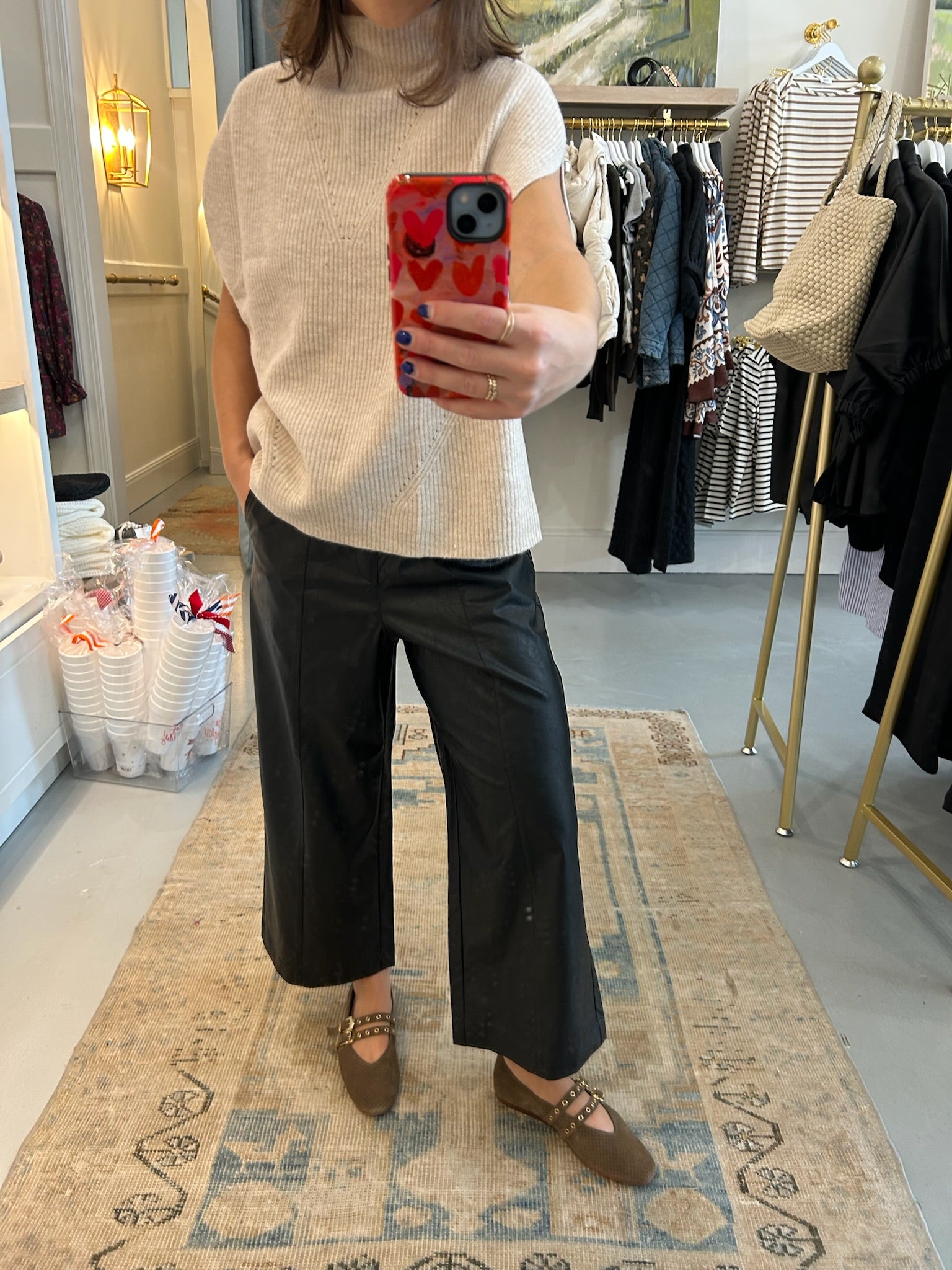 Payton Vegan Crop | Black