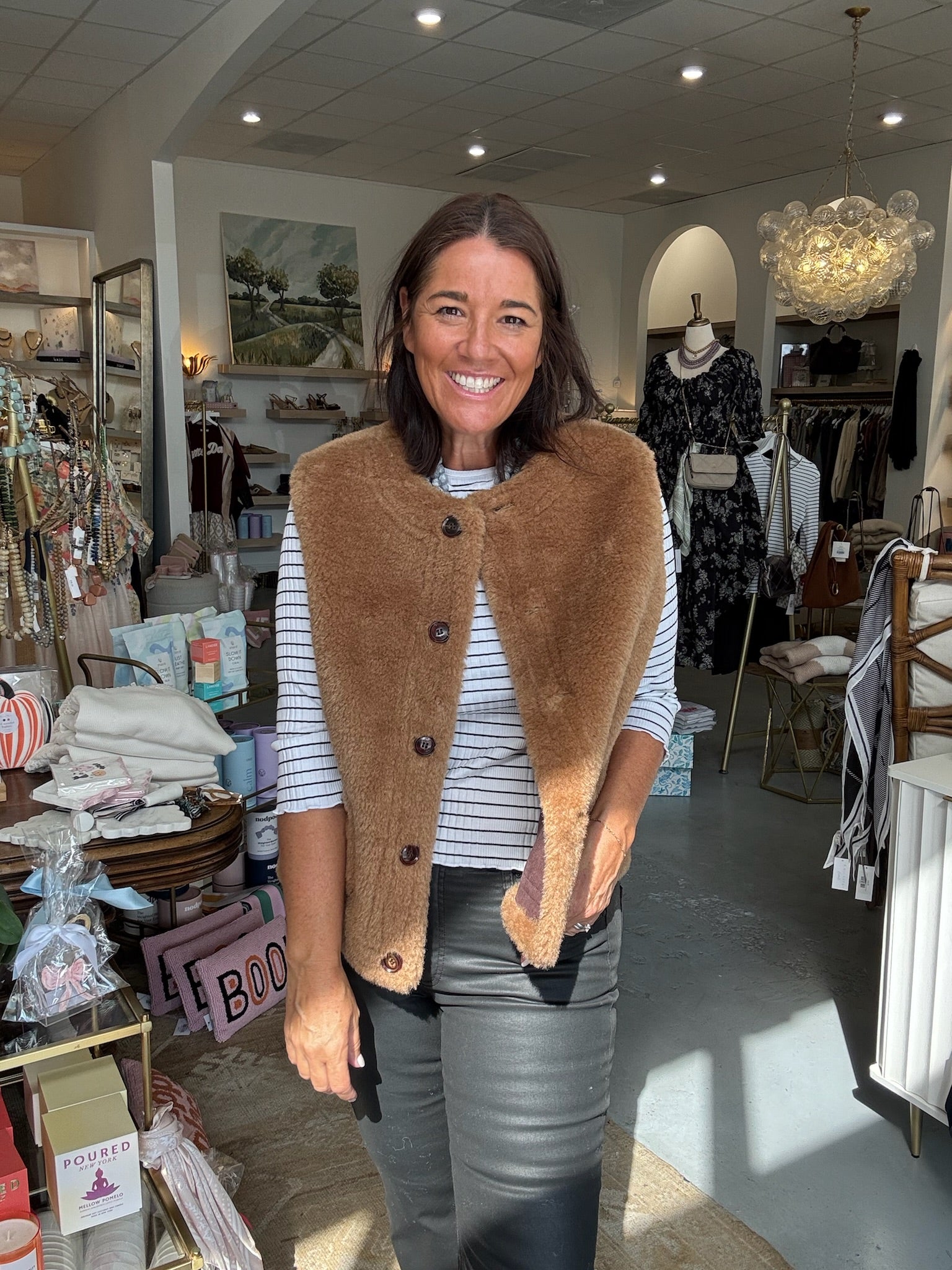 Hyland Sherpa Vest | Demitasse Brown