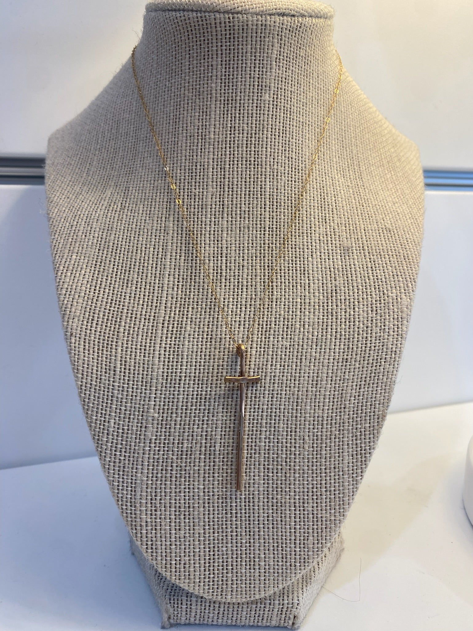 Hammered Cross on Simple Chain