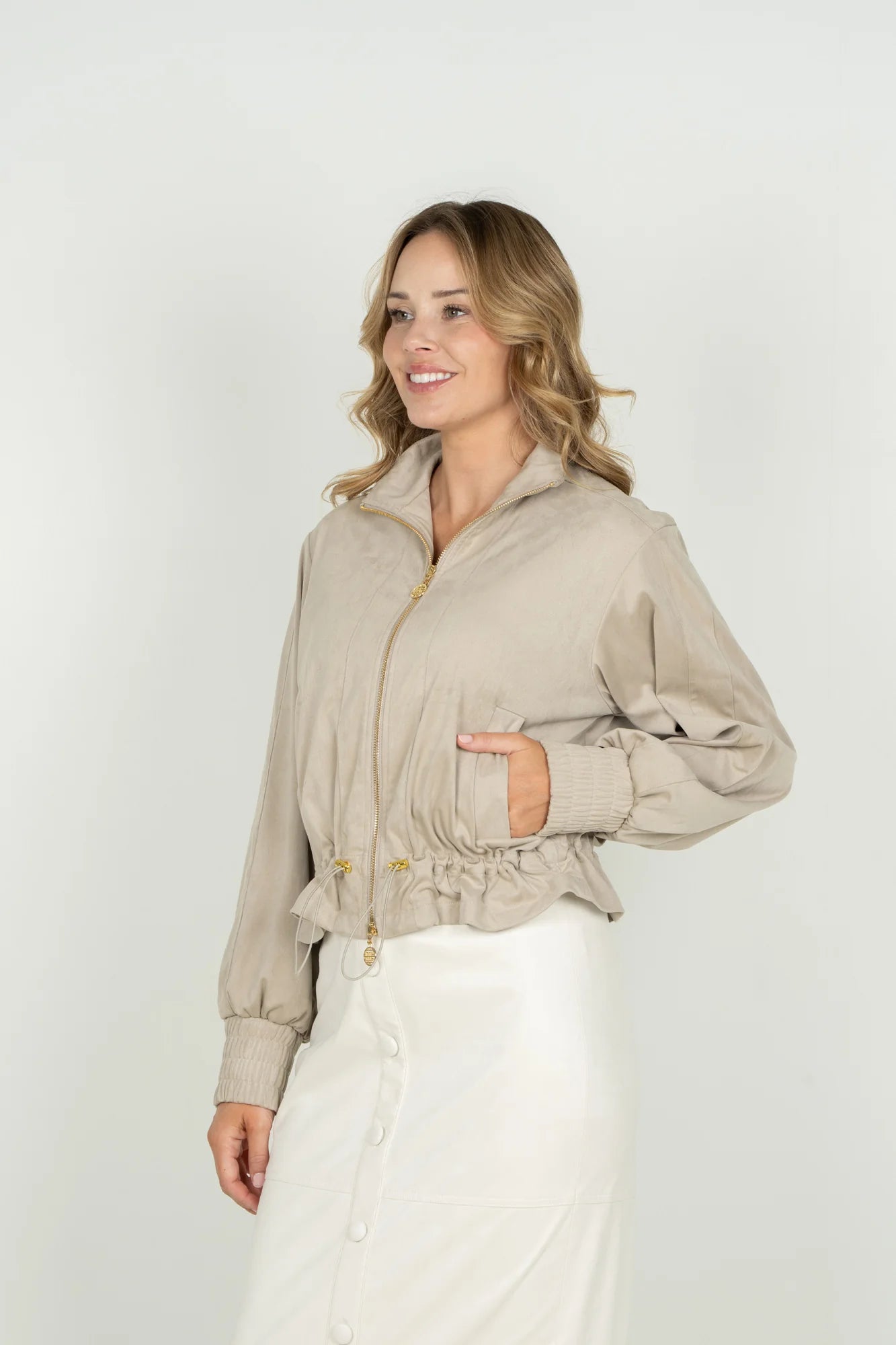 Bailey Bomber | Dove