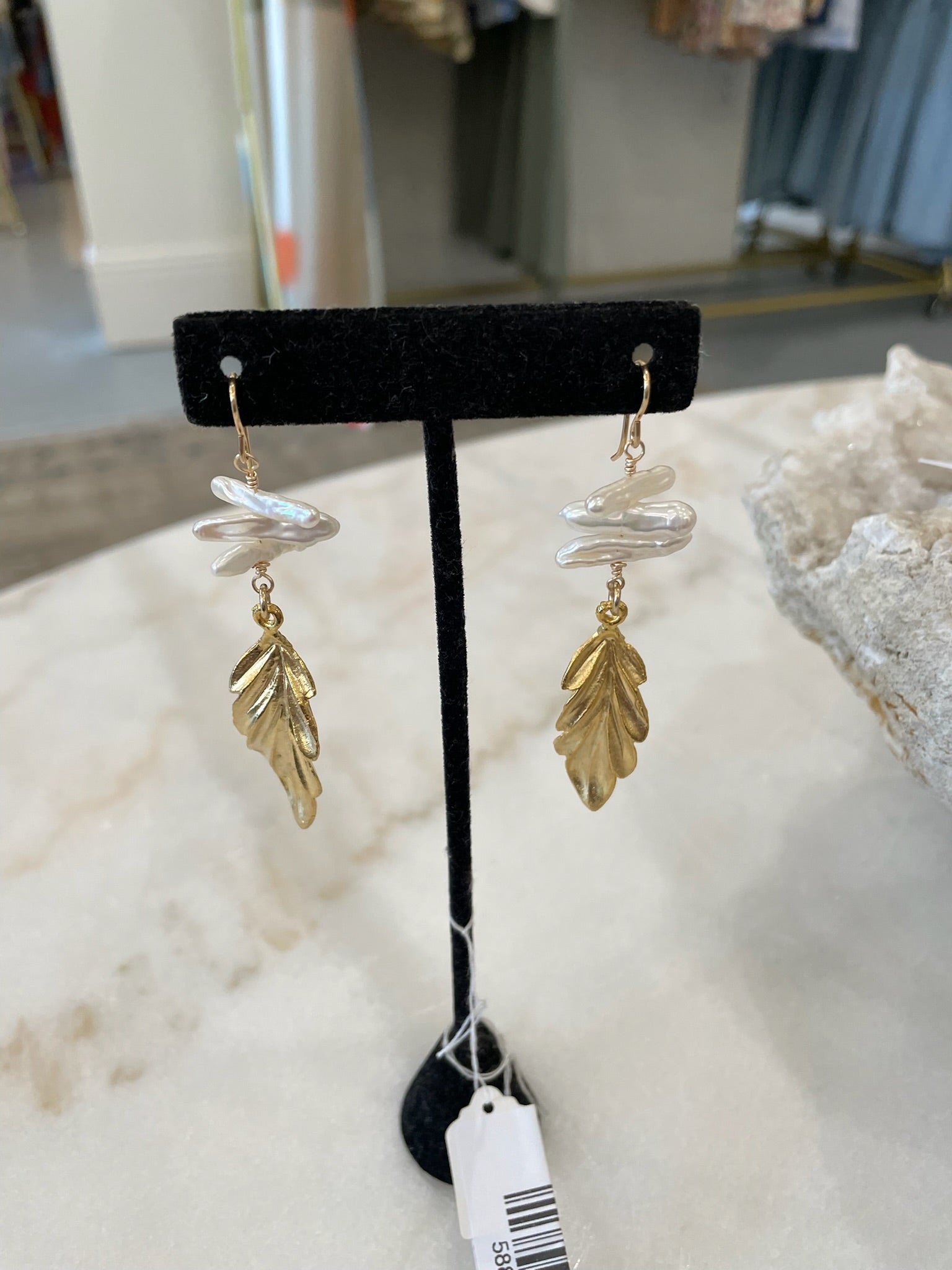 Triple Baroque Pearl With Gold Feather