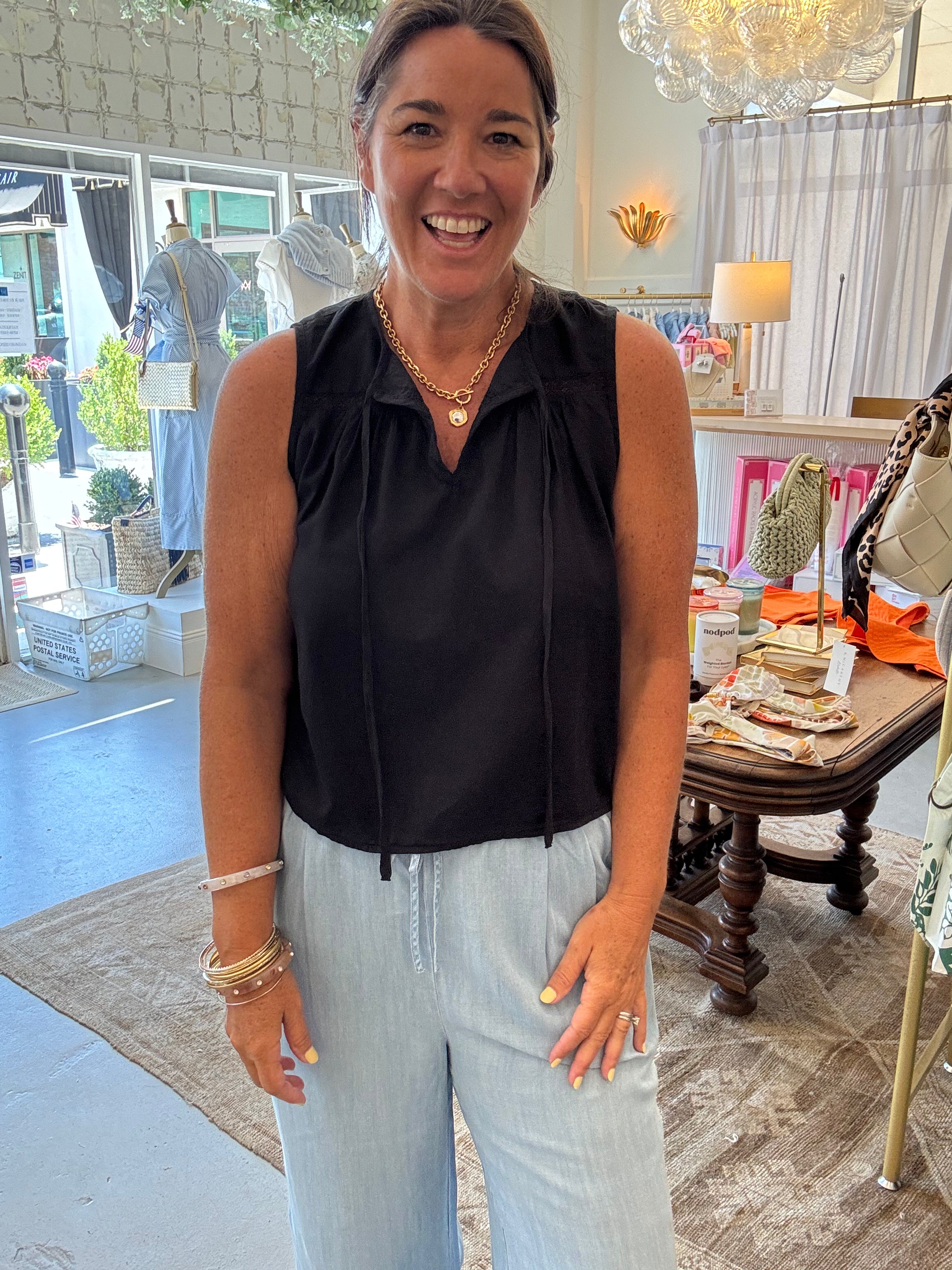 Amanda Sleeveless Blouse I Black