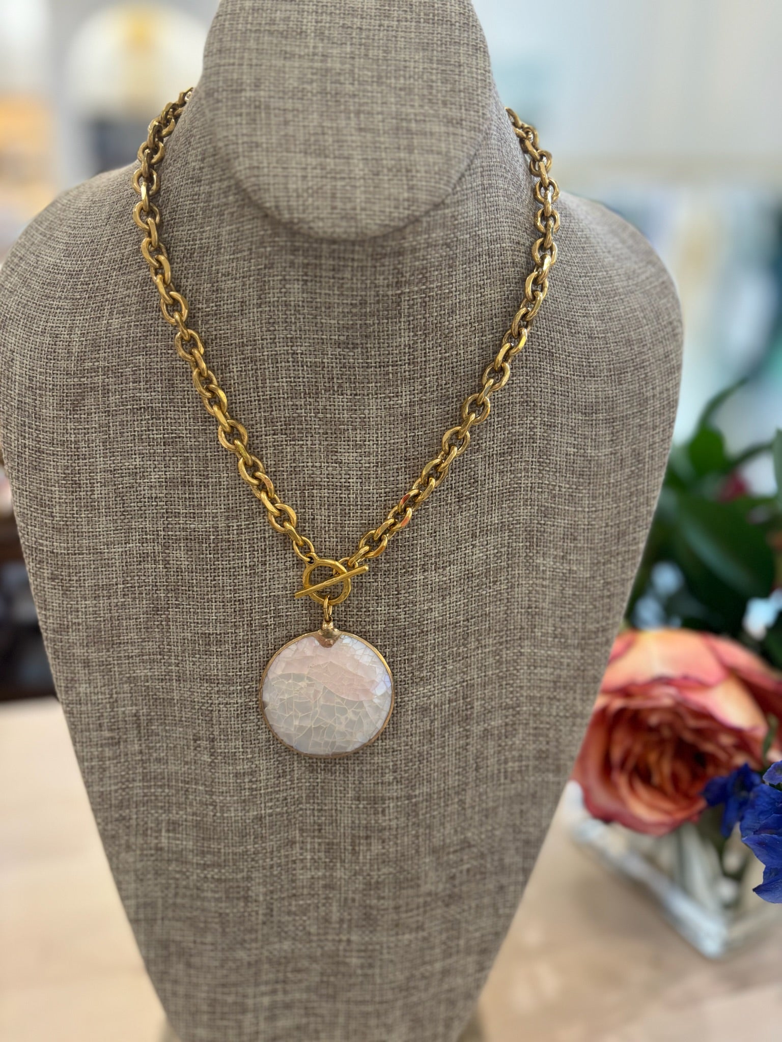 Large Round White Shell Necklace