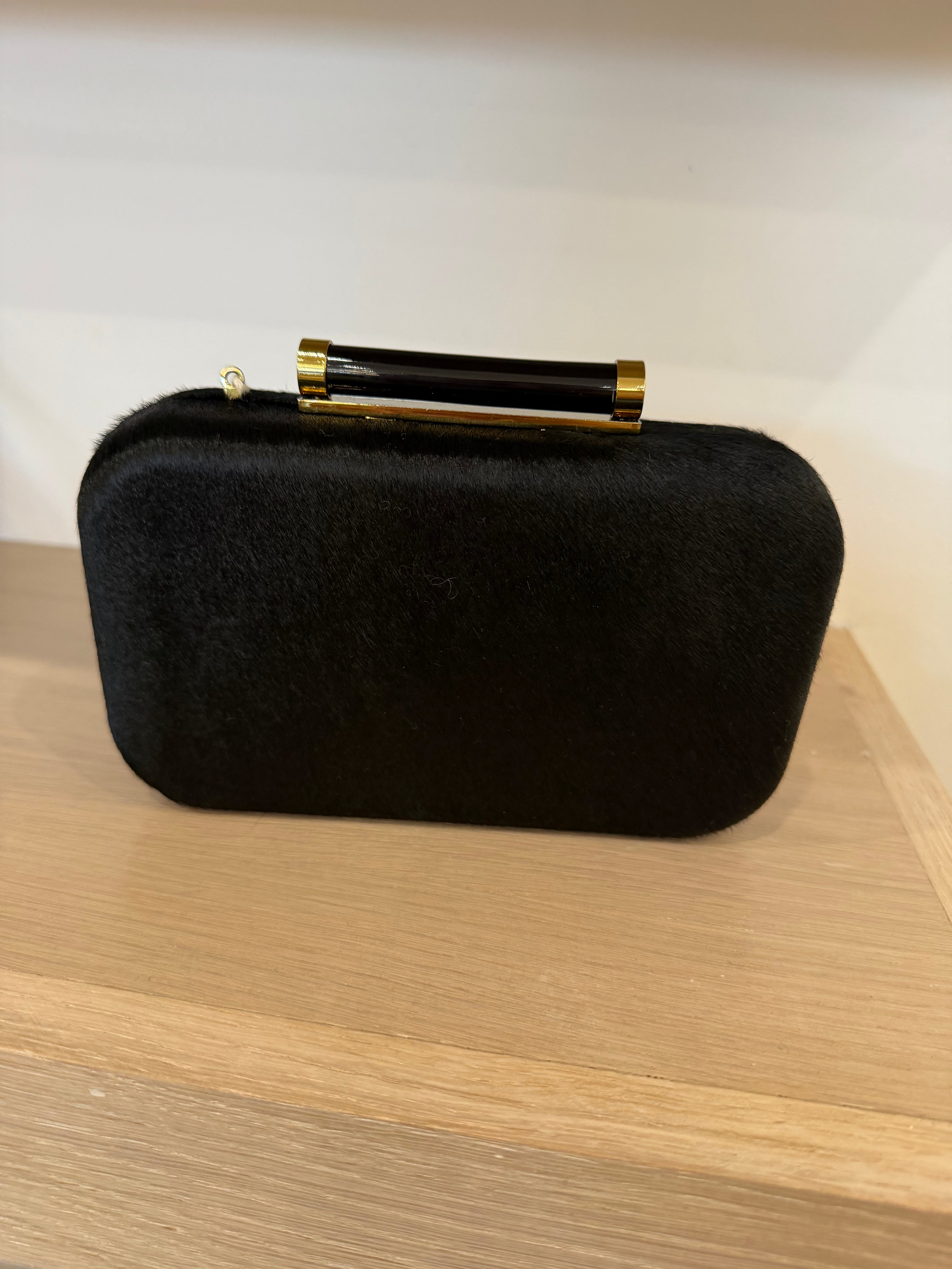 Elora | Black