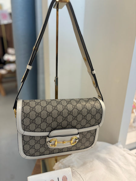Gucci GG Supreme Canvas Horsebit 1955 Medium Shoulder Bag Beige