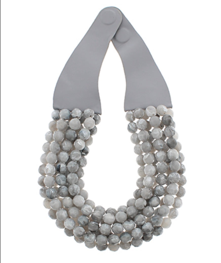 Agate Ball Bead Magnetic Clasp Necklace | Light Grey