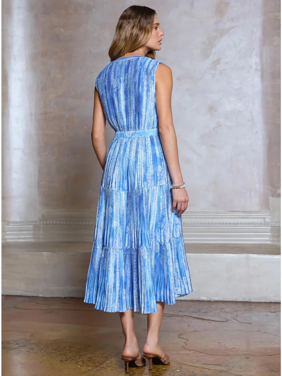 Edie Printed Pleated Dress | Blue Floral
