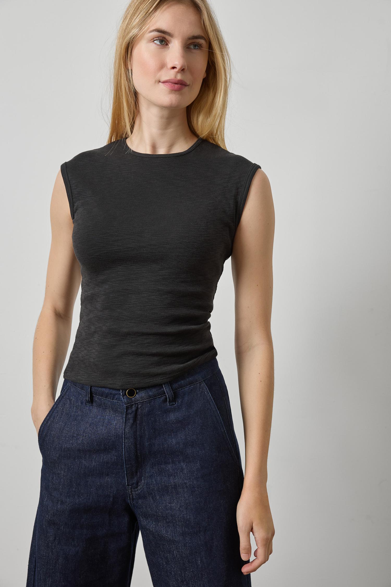 Lyla Slim Tee | Black