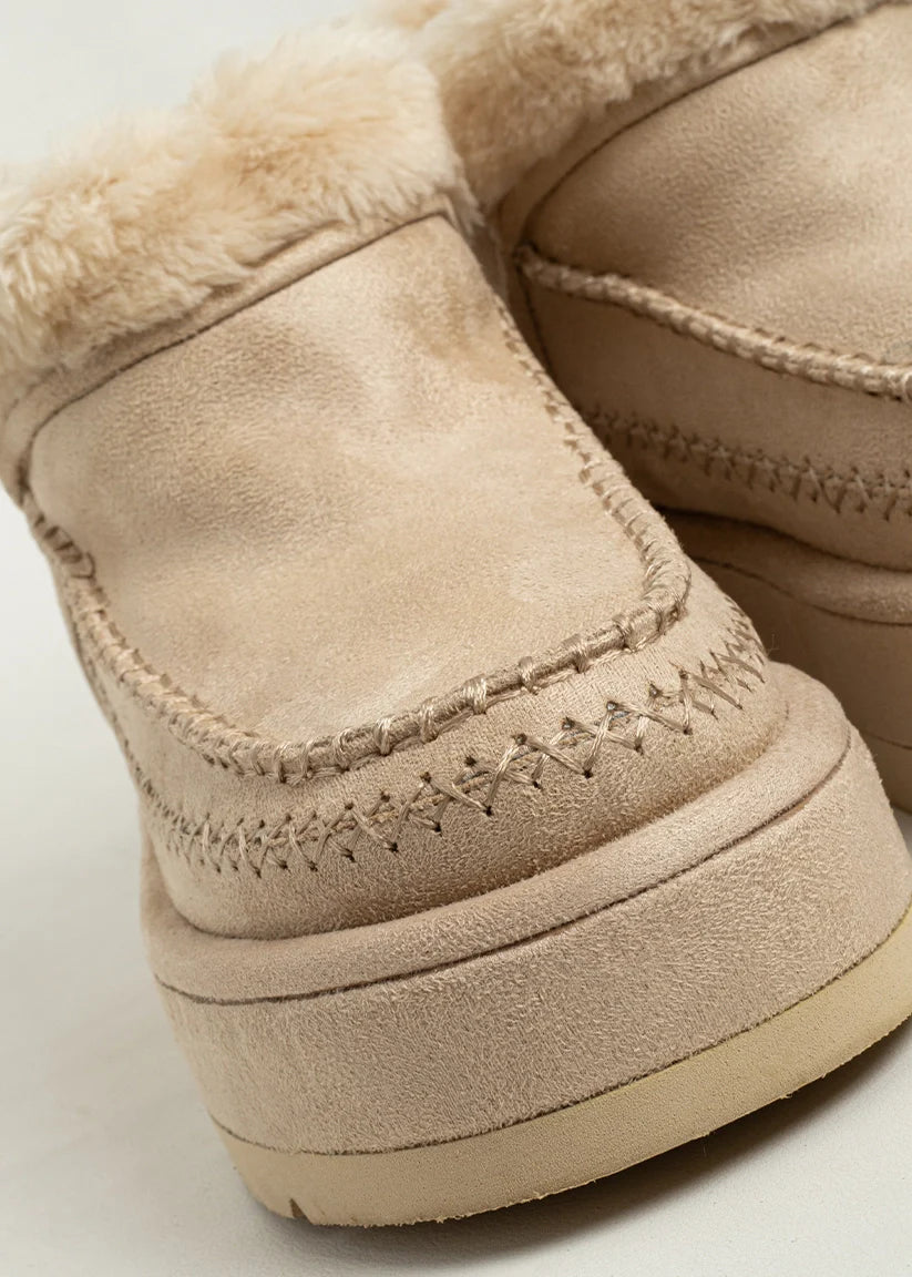 Ulla Bootie | Bone Suede