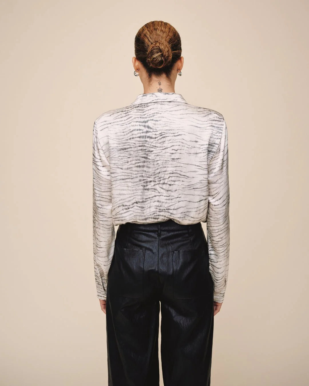 Clean Hidden Placket Shirt | Snow Leopard