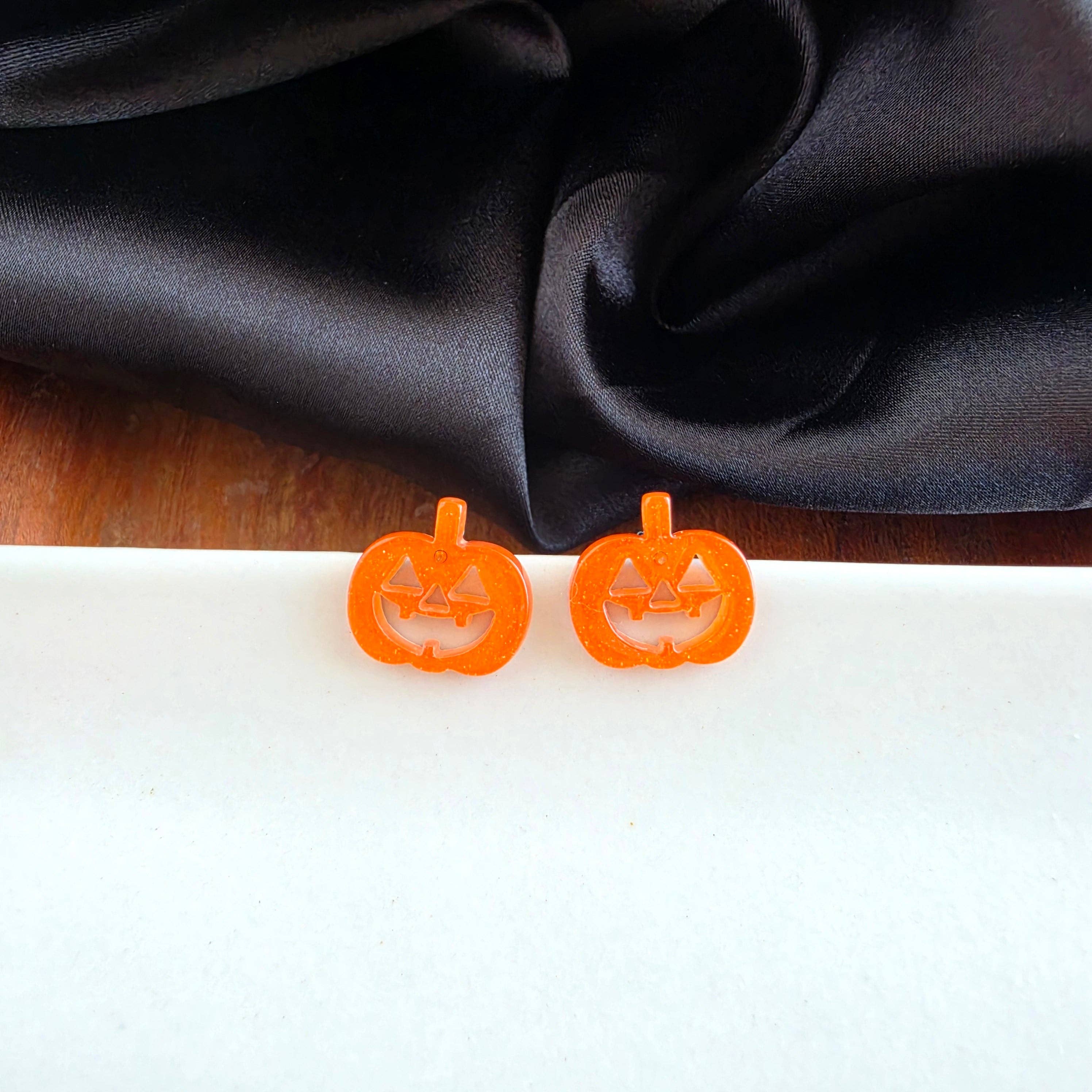 Jack O' Lantern Pumpkin Studs