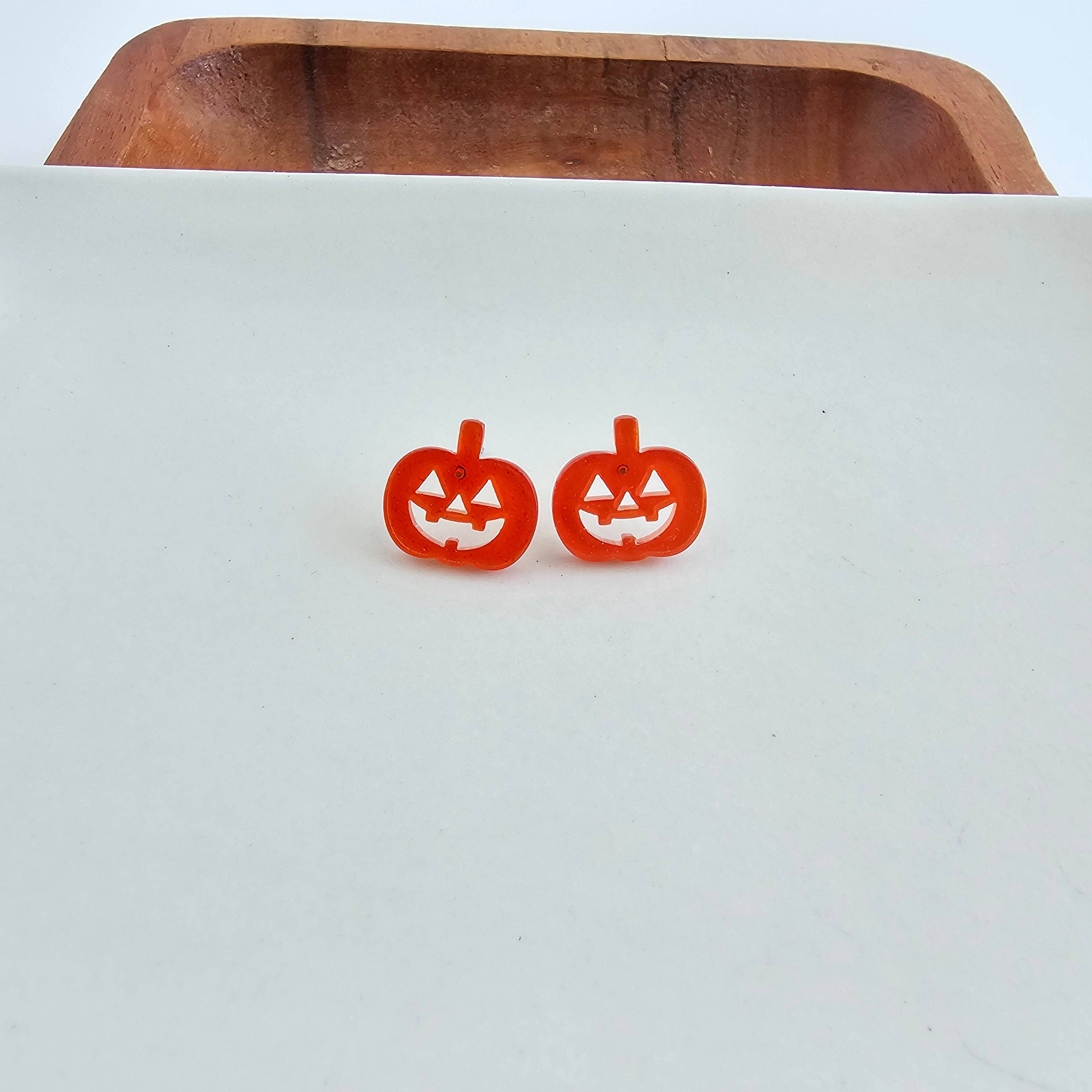 Jack O' Lantern Pumpkin Studs