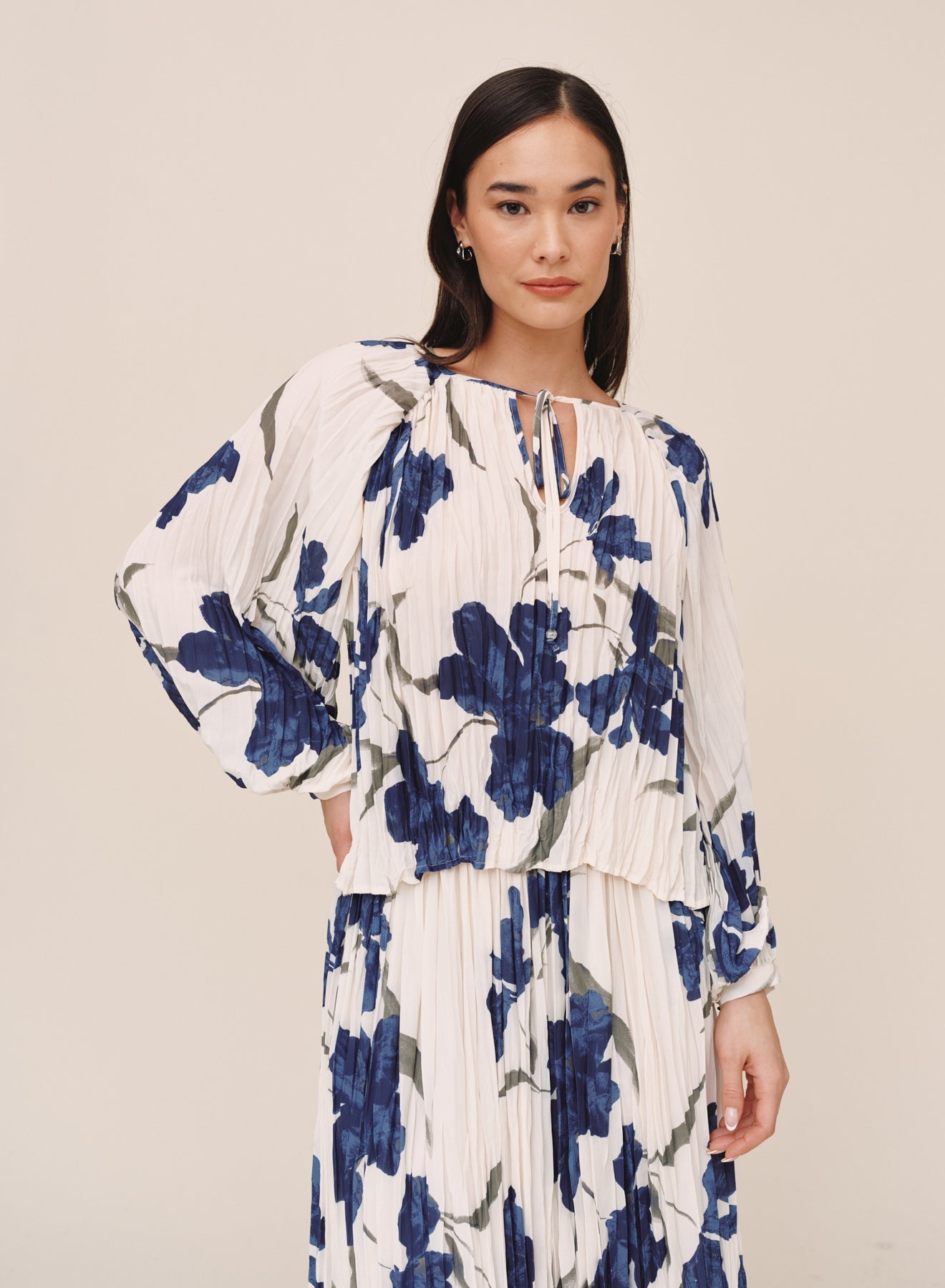 Bella Dahl pleated tie-front top in white with bold indigo iris floral print