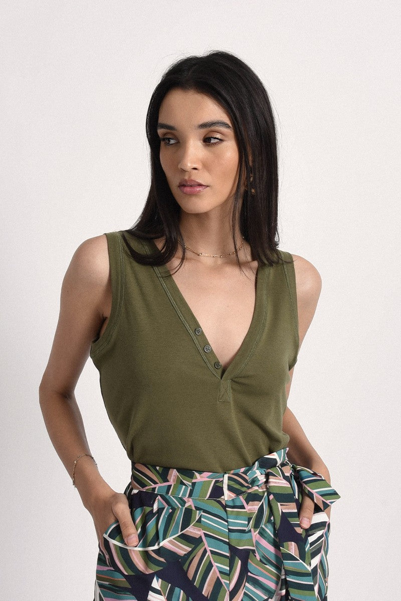 Button Tank Olive