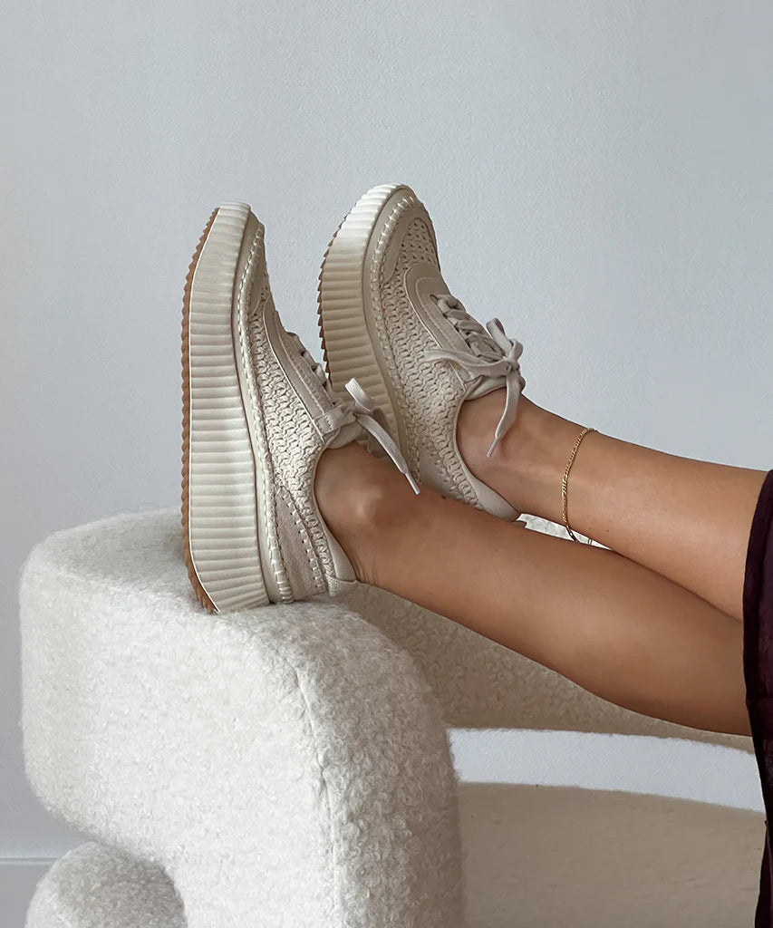Dolen Sneakers - Sandstone Knit